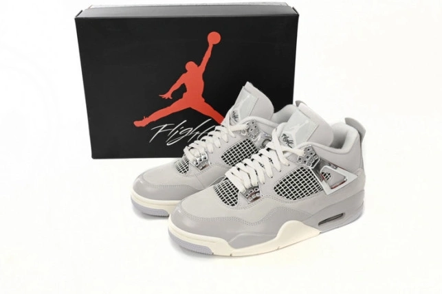 MaikeSneakers 4 Jordan Air WMNS Frozen Moments AQ9129-001 0814